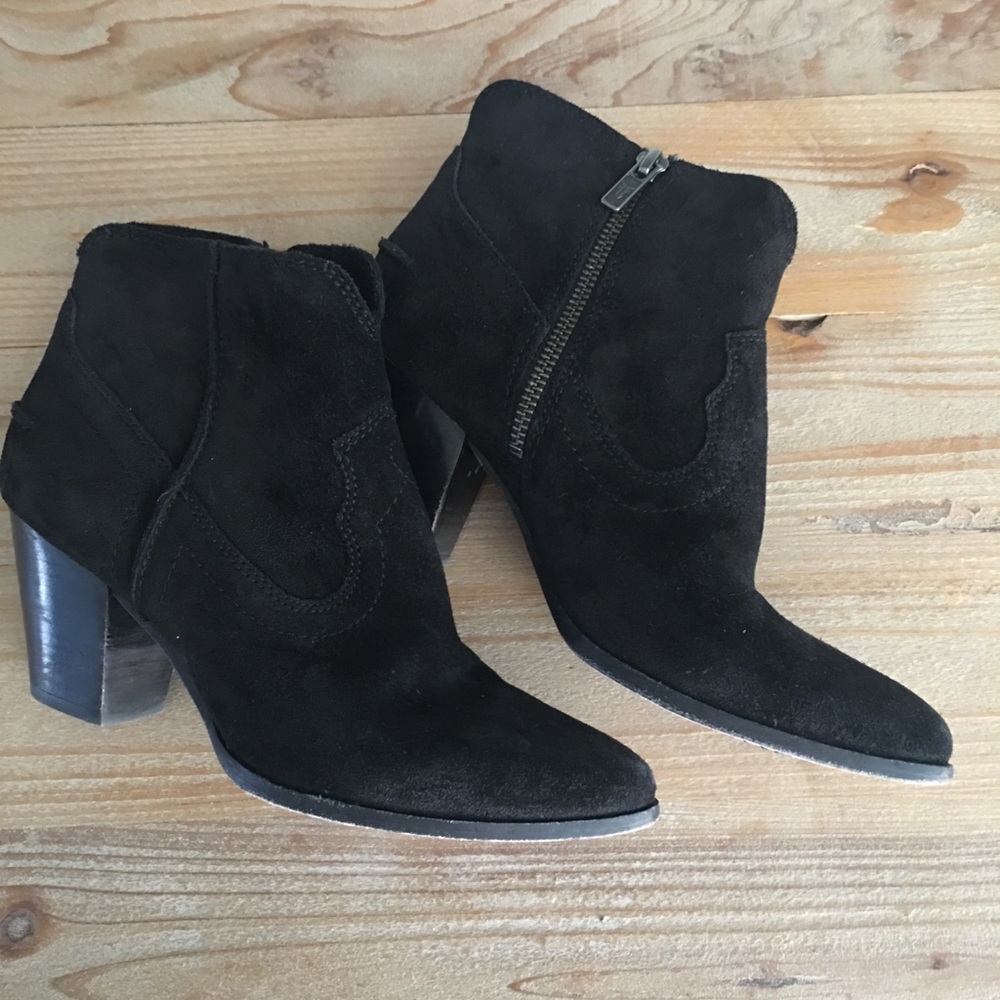 Frye Reina ankle boot.